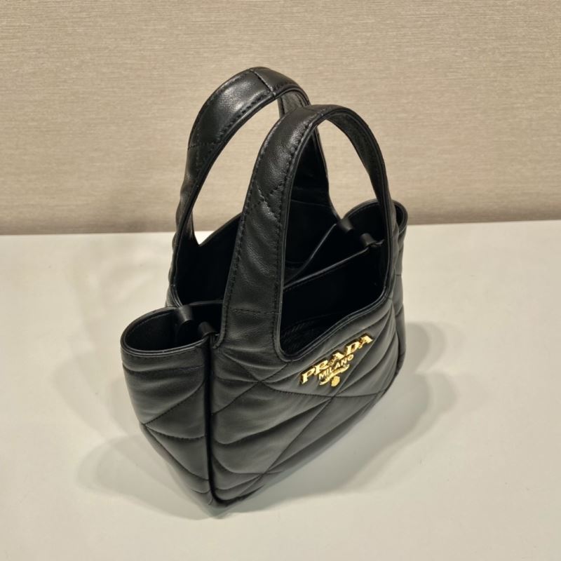 Pra*a tote bags